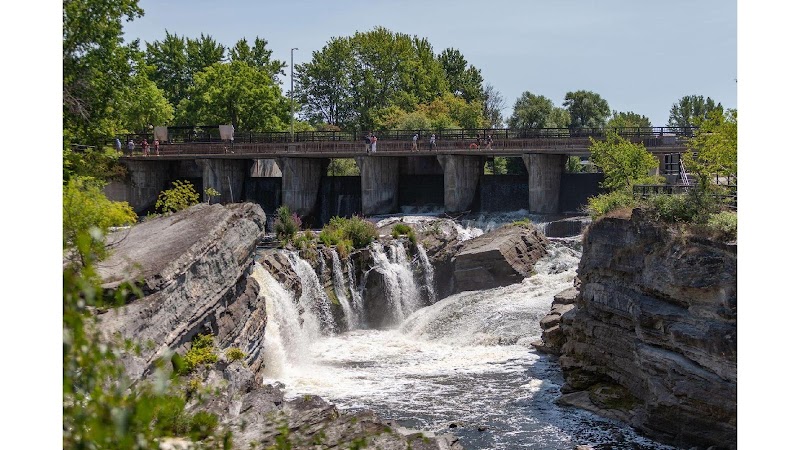 Hog's Back Park